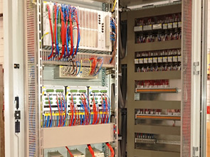 Sub Aldaia-Armario Protecciones trafo 220 KV b